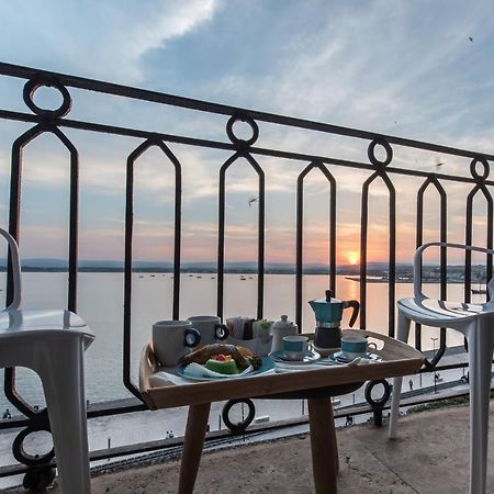 Duomo Seaside Deluxe Apartment By Ortigia Apartments سيراكوزا المظهر الخارجي الصورة