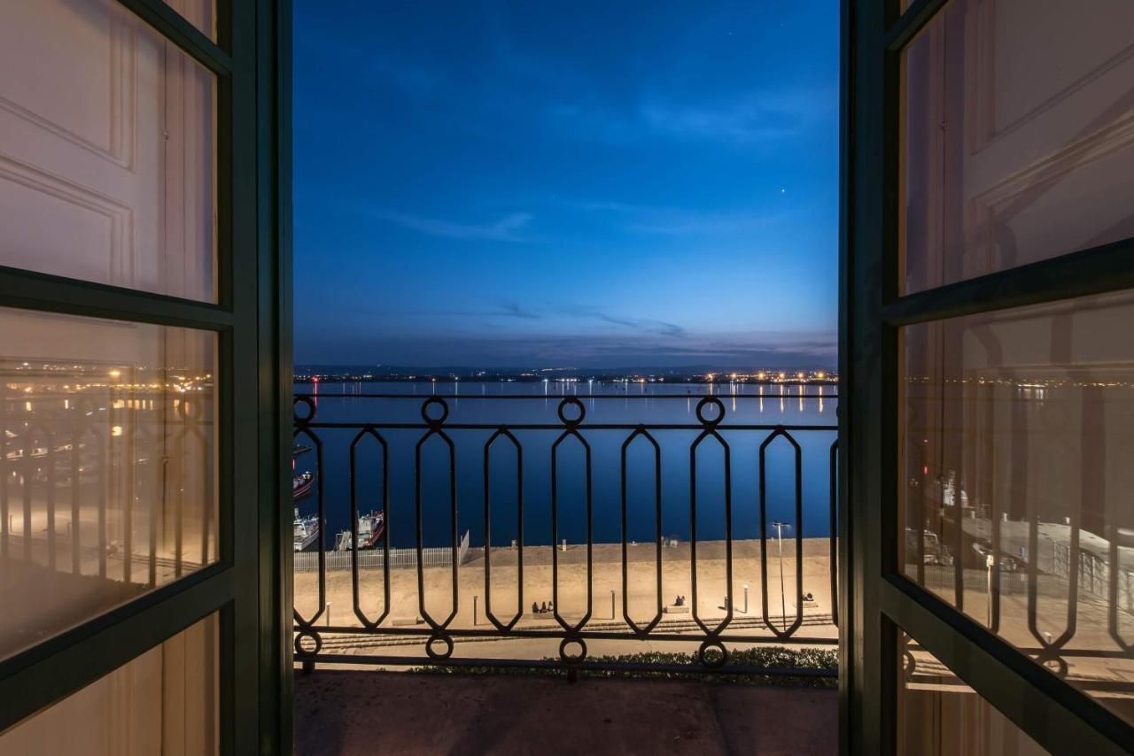 Duomo Seaside Deluxe Apartment By Ortigia Apartments سيراكوزا المظهر الخارجي الصورة
