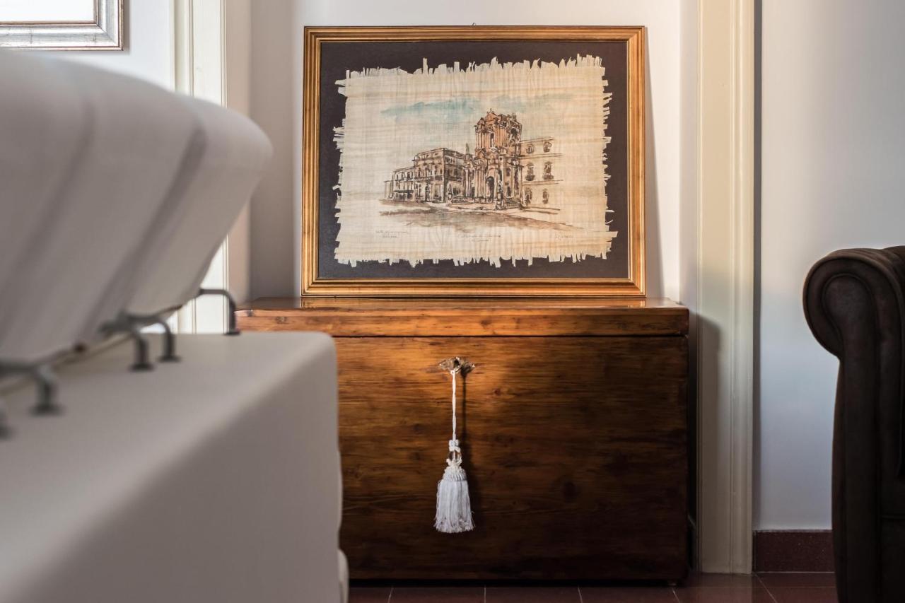 Duomo Seaside Deluxe Apartment By Ortigia Apartments سيراكوزا المظهر الخارجي الصورة