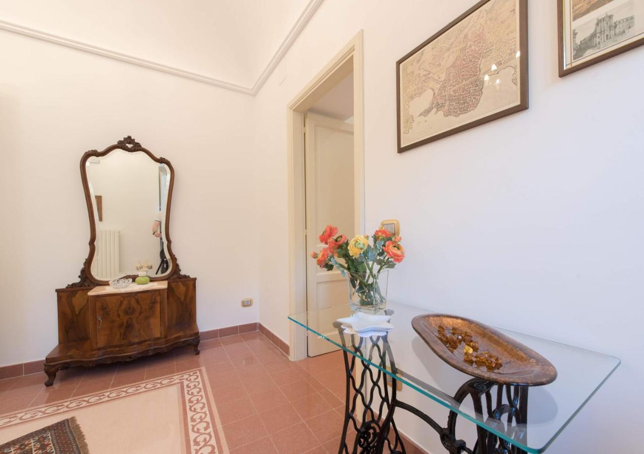Duomo Seaside Deluxe Apartment By Ortigia Apartments سيراكوزا المظهر الخارجي الصورة